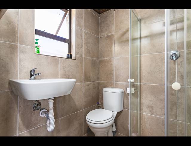 4 BEDROOM FREEHOLD FOR SALE IN PARKLANDS